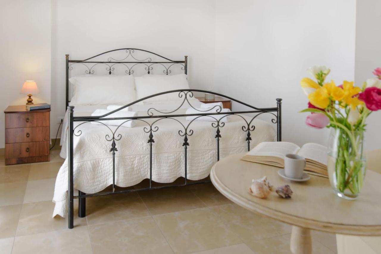 Bed and Breakfast Il Vicoletto Pulsano Exterior foto