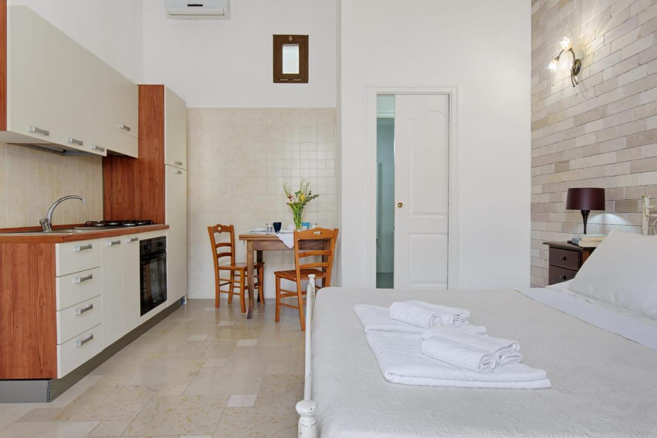 Bed and Breakfast Il Vicoletto Pulsano Exterior foto